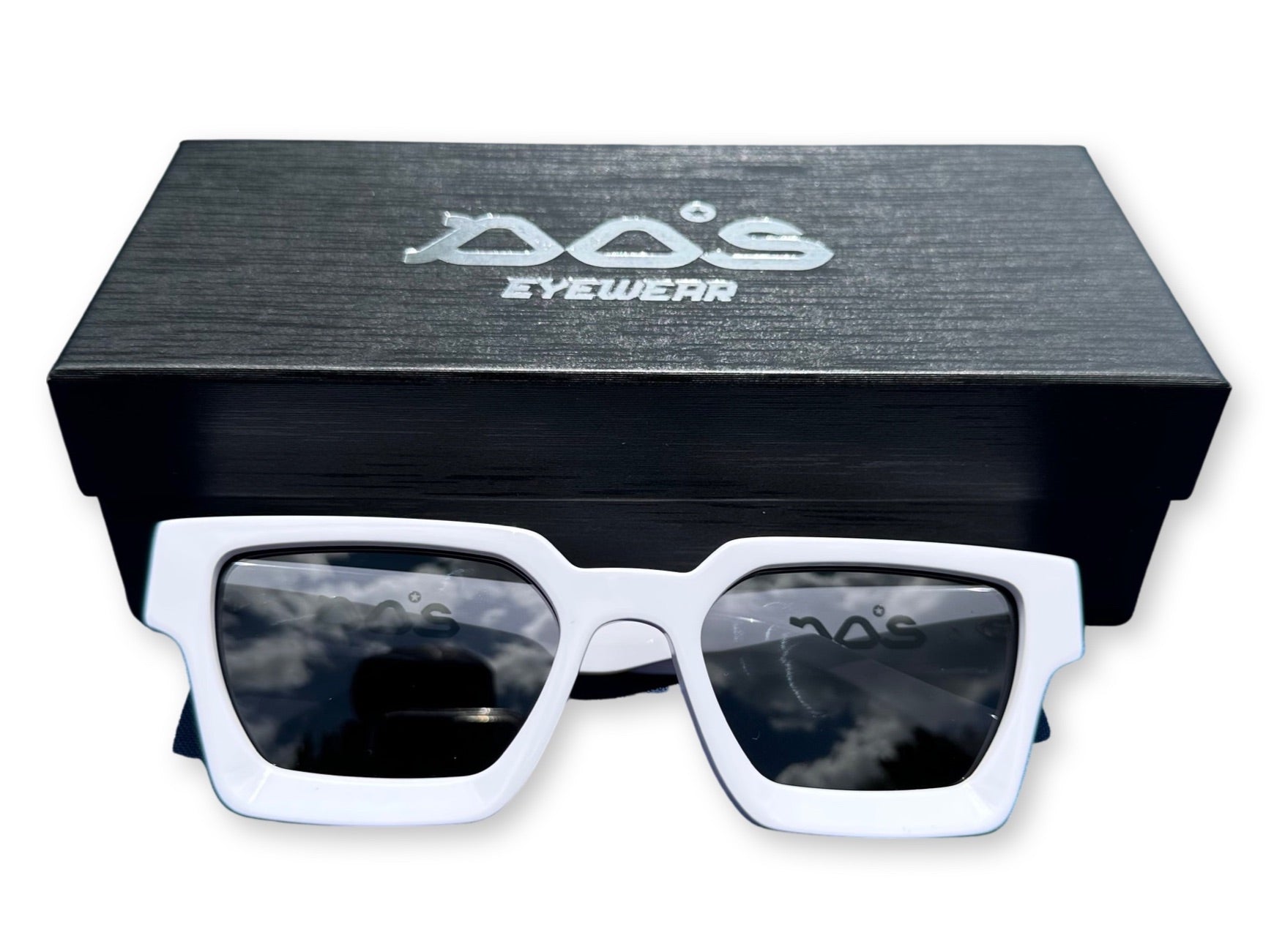 Frames - White